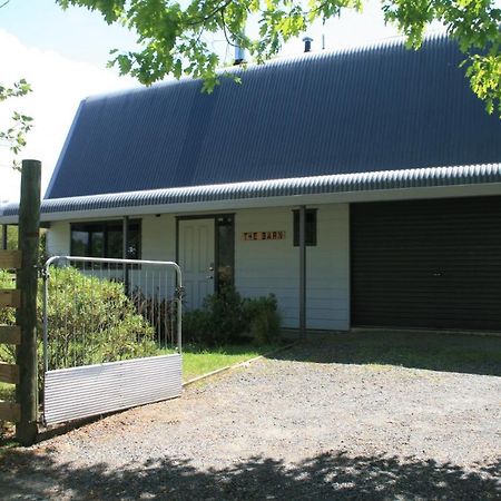 The Barn In Turangi Villa Buitenkant foto