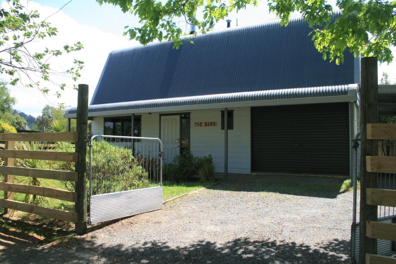 The Barn In Turangi Villa Buitenkant foto